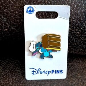 Collectable Disney Parks Lilo and Stitch Cake Pin